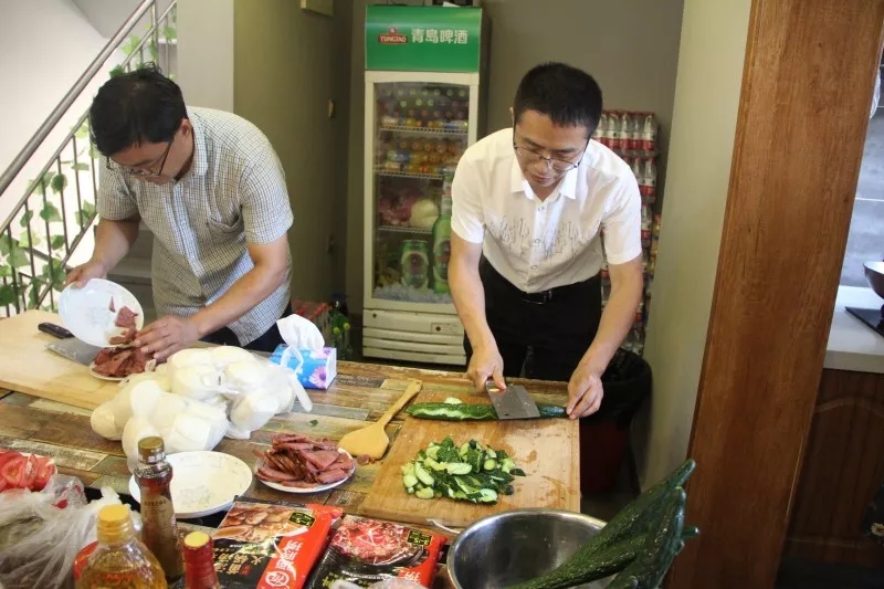 洗菜做飯